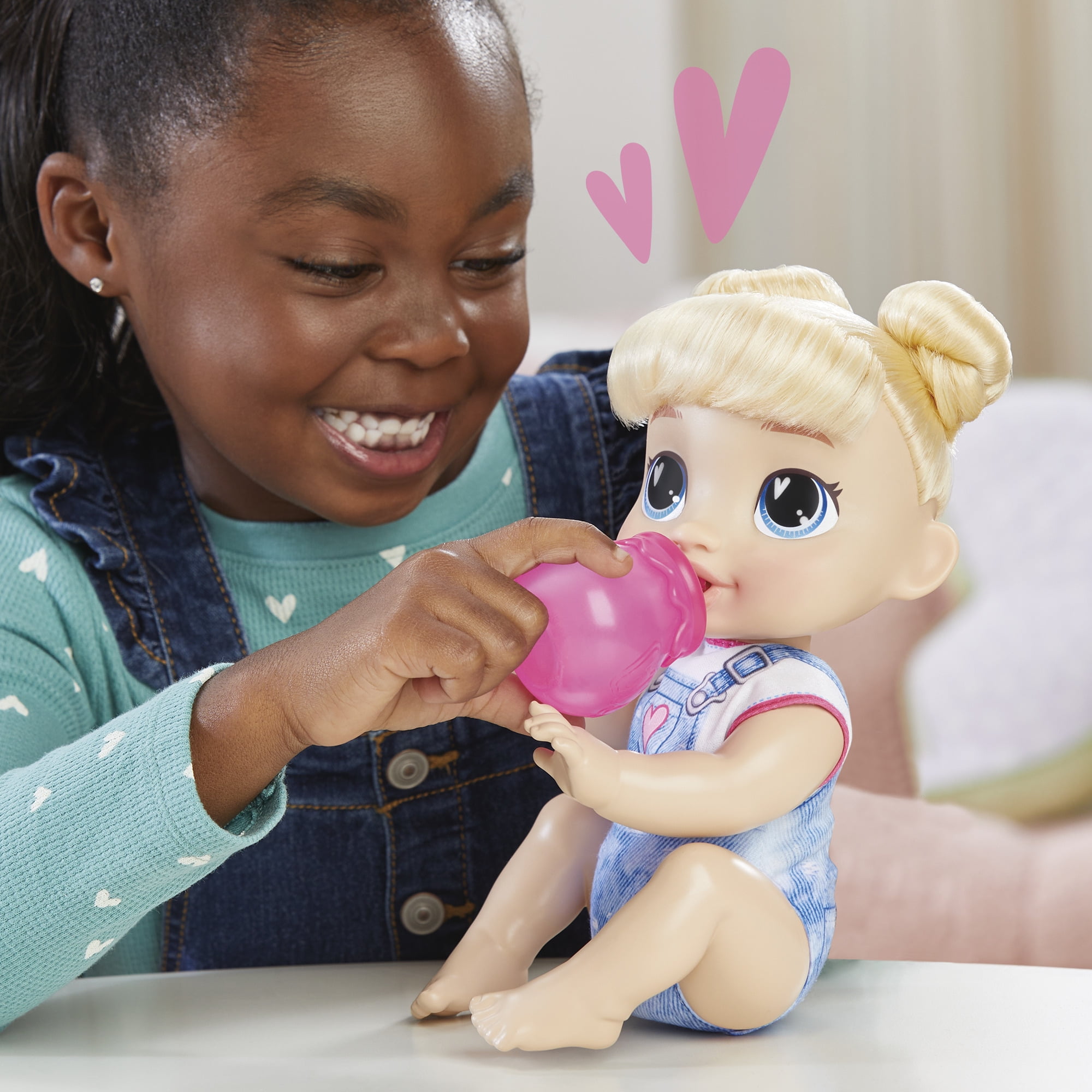 Baby Alive Crawl 'n Play Harper Hugs Doll, Blonde Hair, Electronic Kids Toys for Girls & Boys 3+