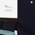 thumbnail image 4 of Edredón Ligero Coverlet Onstore King Size Azul Marino y Azul Claro, 4 of 9