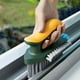 thumbnail image 5 of 2 cepillos de fregar con mango ergonómico y cerdas rígidas y flexibles, resistentes, para baño, ducha y lavabo., 5 of 7