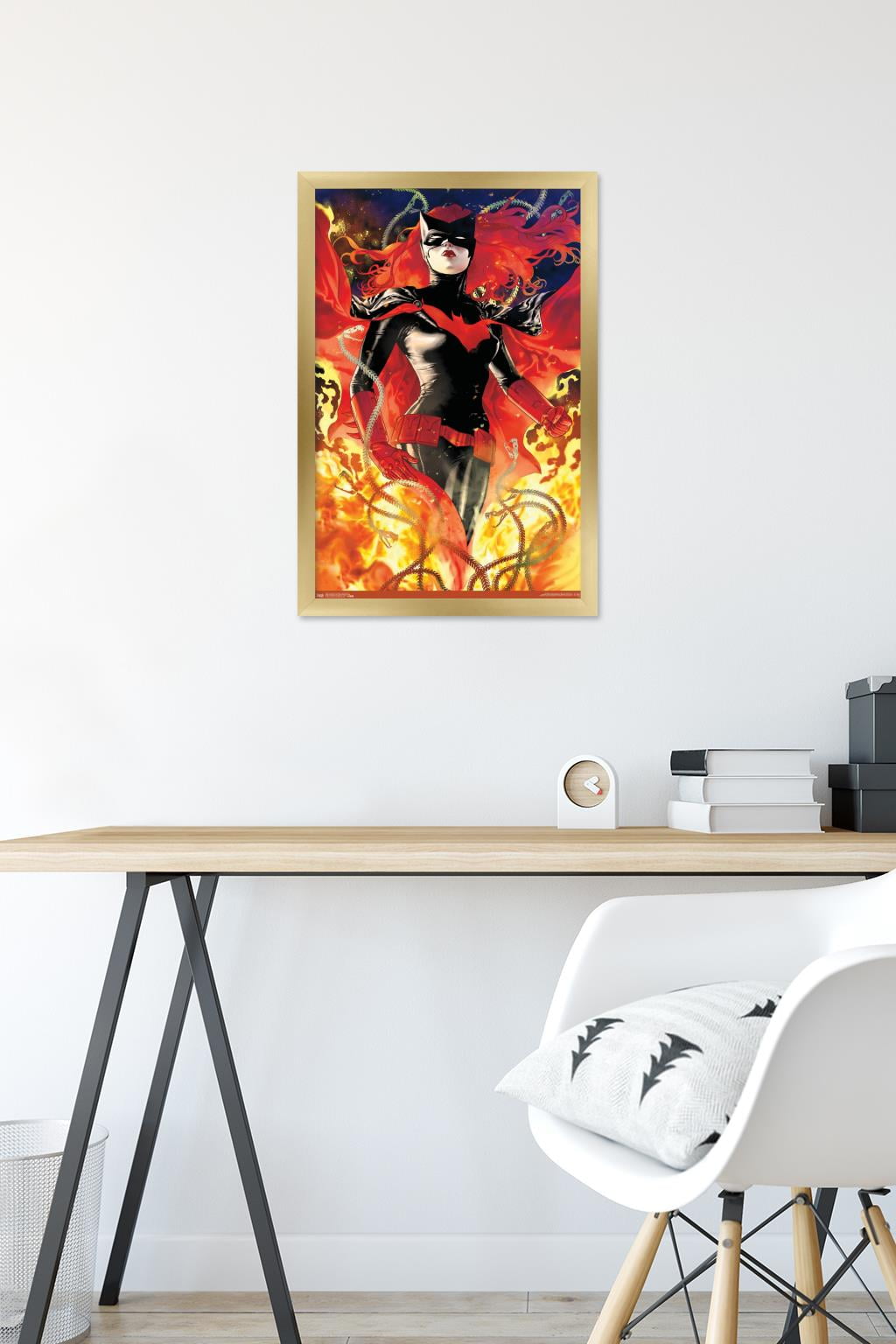 DC Comics - Batwoman - Batwoman #17 Wall Poster, 14.725" x 22.375", Framed