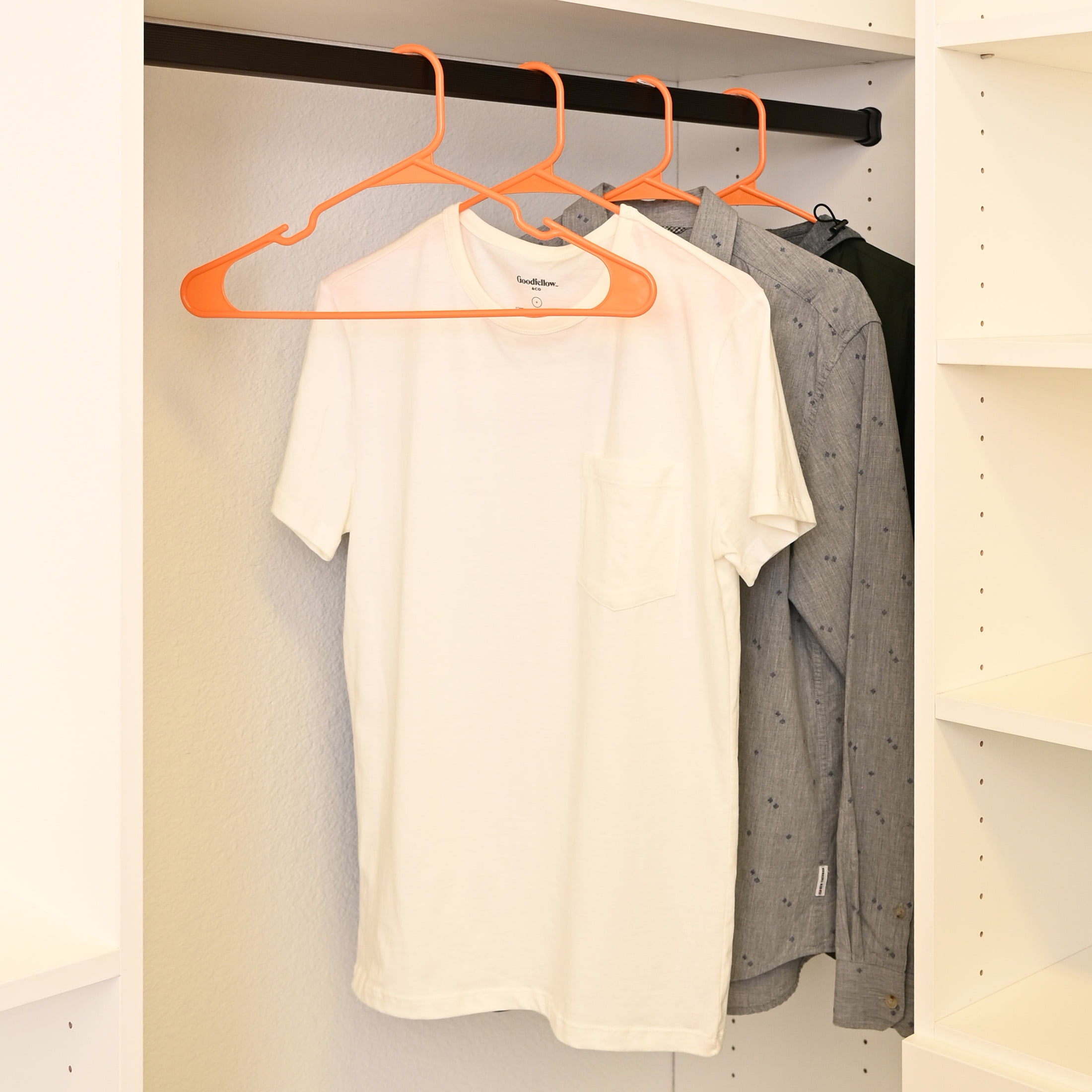 Mainstays Plastic Notched Adult Hangers for Any Clothing Type, Competitive Orange 100 Count