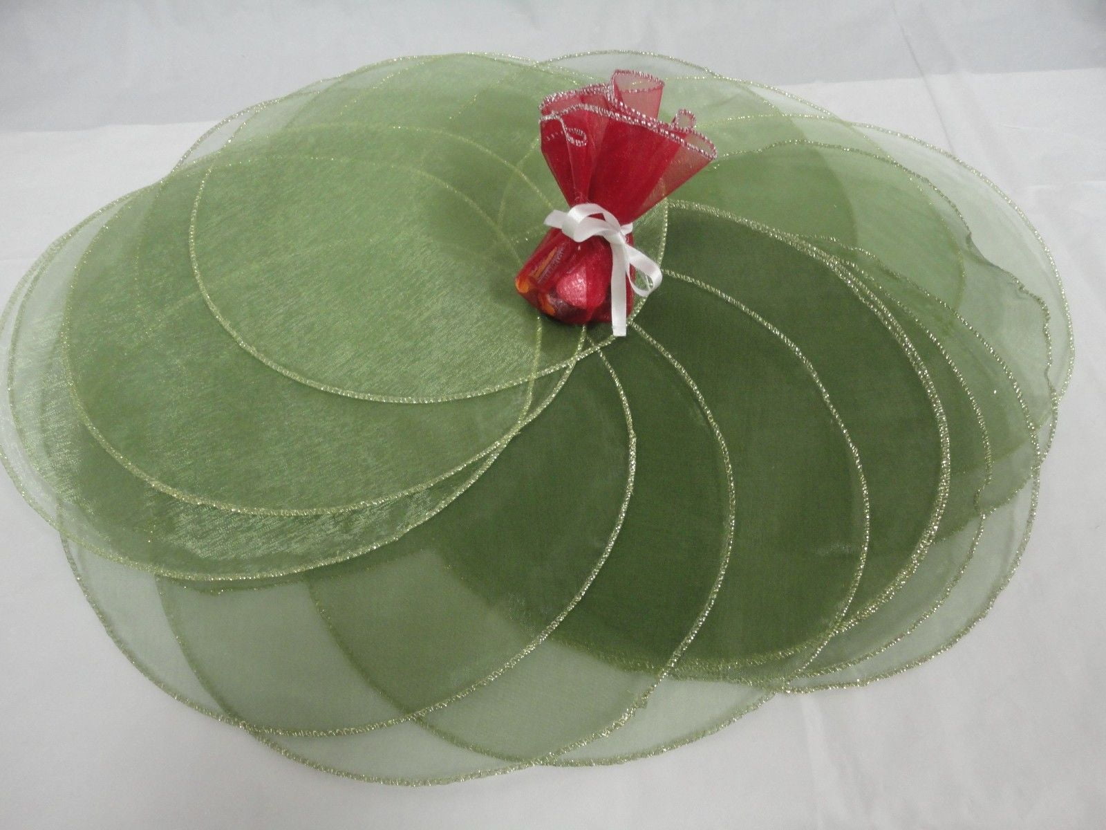 CHARMED 100 PIECES 9' ORGANZA CIRCLE TULLE. OLIVE GREEN WITH GOLD COLOR EDGE