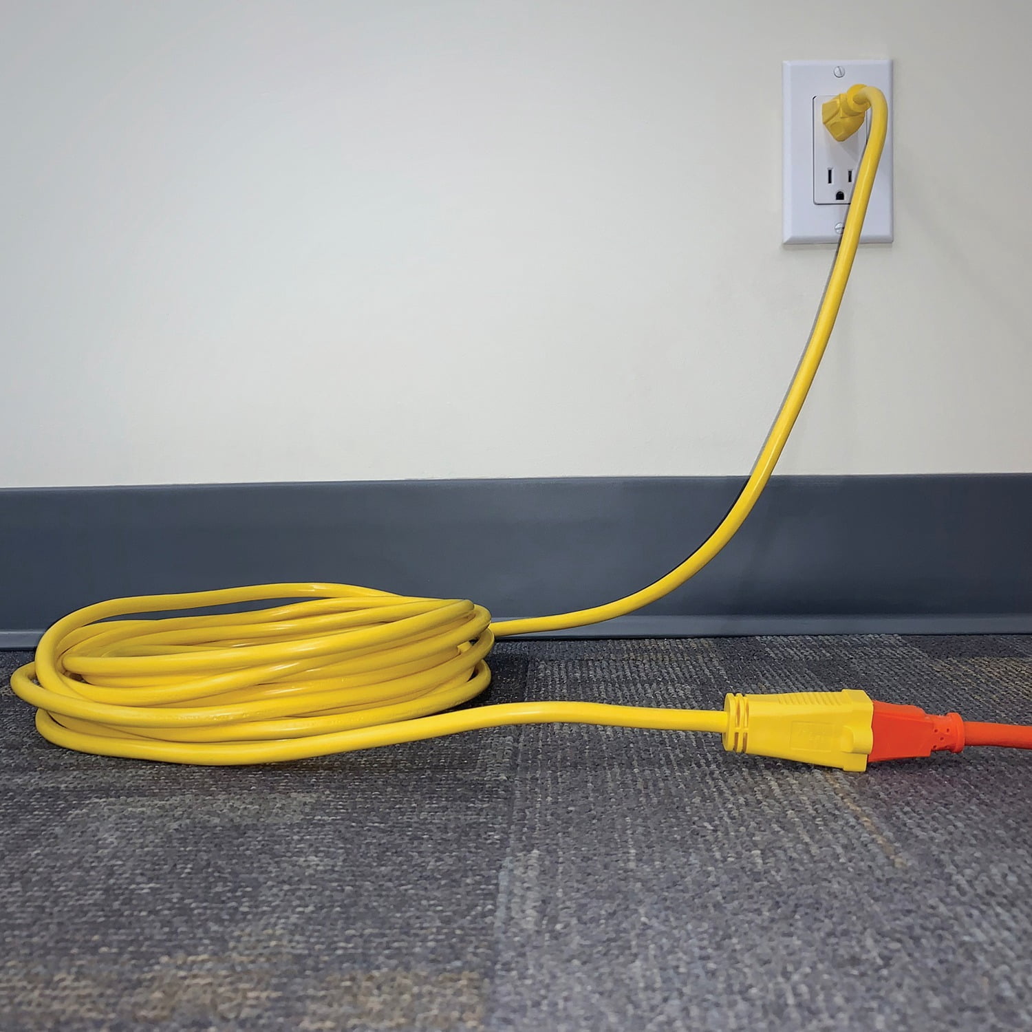 STANLEY 33257 Yellow Outdoor Power Extension Cord, 25 Feet