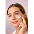 thumbnail image 2 of Sérum Medik8 Crystal Retinal con Vitamina A y Ácido Hialurónico para Rejuvenecer la Piel, 2 of 6