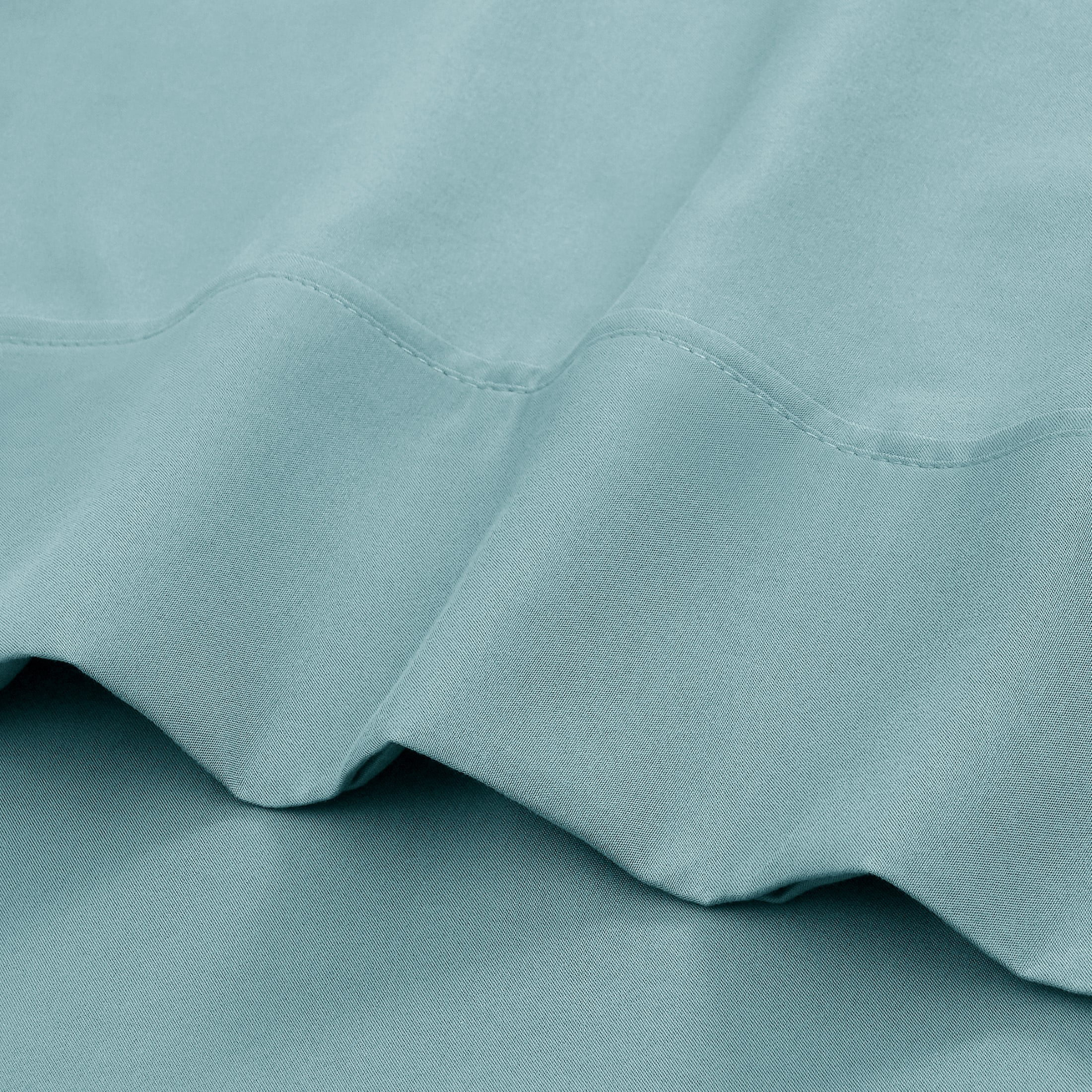 Mainstays Super Soft Brushed Microfiber Bed Sheet Set, Blue Cameo, King, 4 Piece