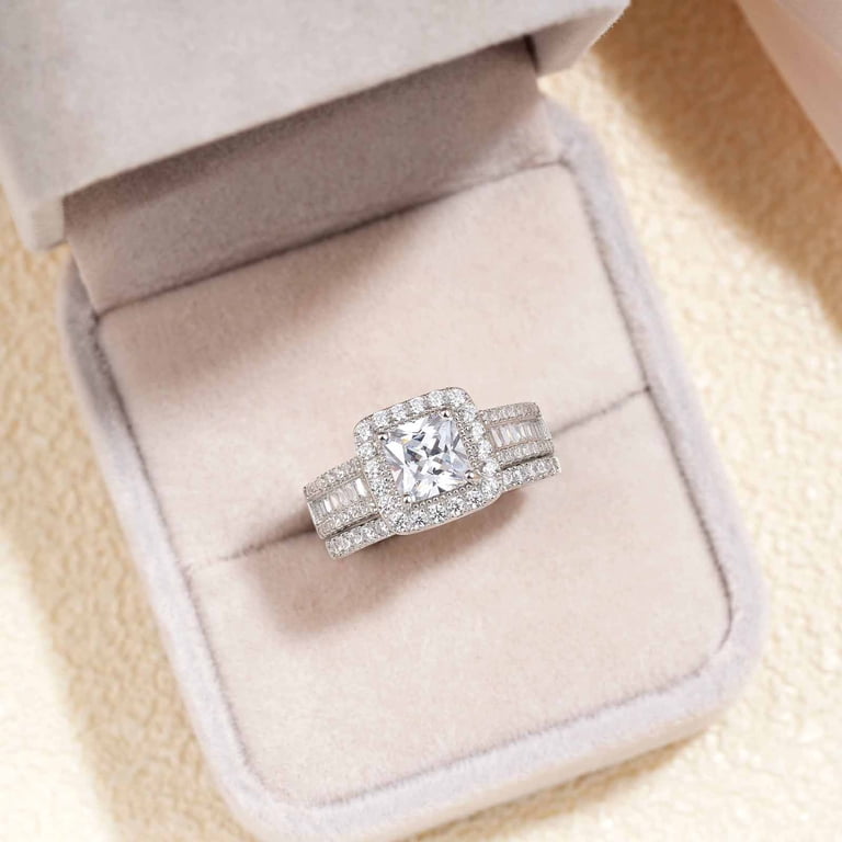 925 Sterling Silver Wedding Ring Set with White Cubic Zirconia 925 Sterling Silver Wedding Ring Set with White Cubic Zirconia