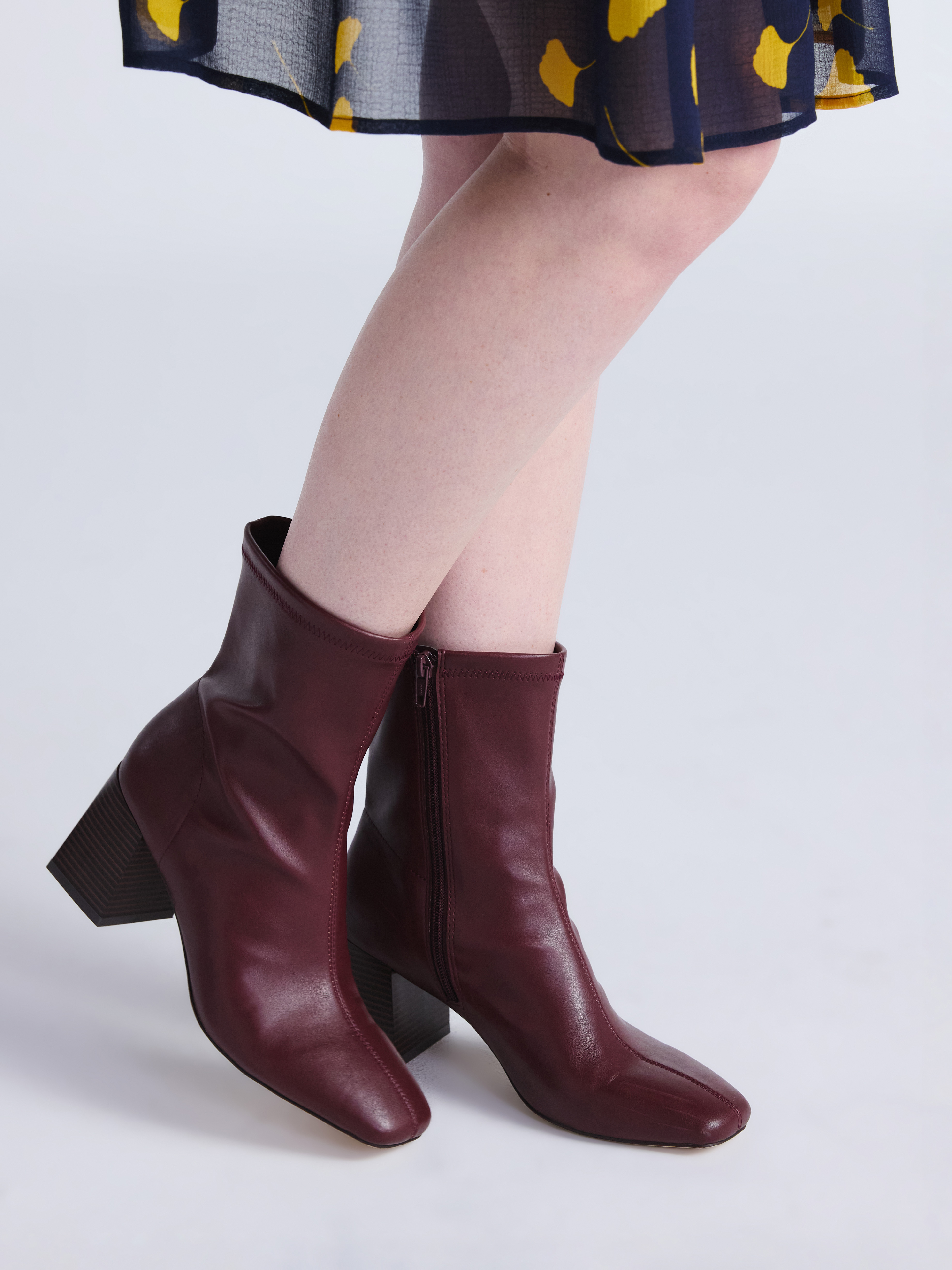 Time and Tru Women's Stretch Booties