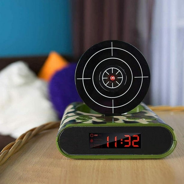 Reloj despertador con pistola infrarrojos y tiro al blanco sale
