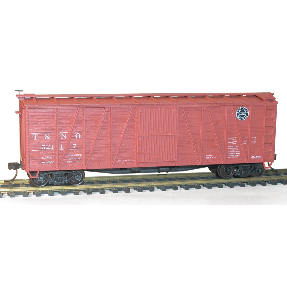 Accurail 4118 HO Scale Kit 40 FT Outside Braced Boxcar WOOD DOORS ENDS