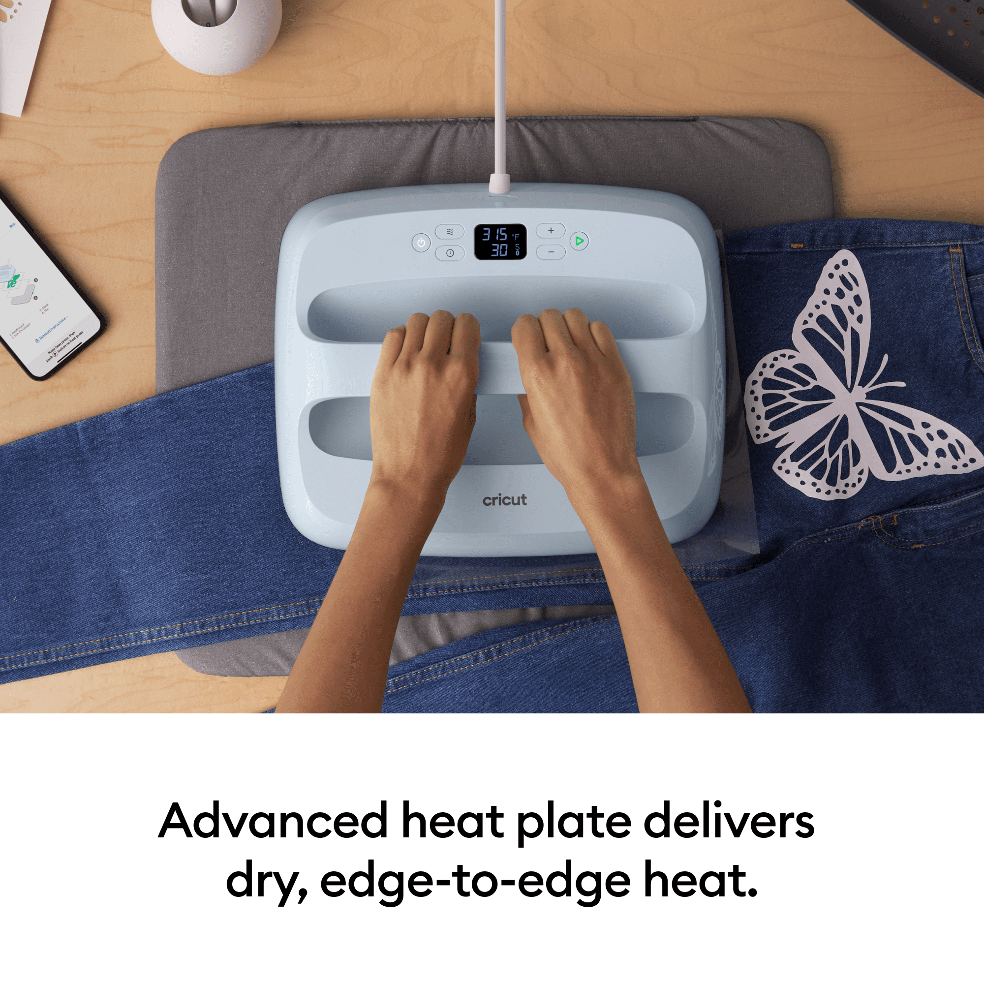 Cricut EasyPress 3 - 12 in x 10 in - Bluetooth-Enabled Handheld Heat Press Machine, Blue