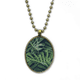 thumbnail image 1 of Planta de hojas verdes Foto noche naturaleza Collar Colgante de cadena vintage Colección de joyas colgantes Unbranded M, 1 of 3