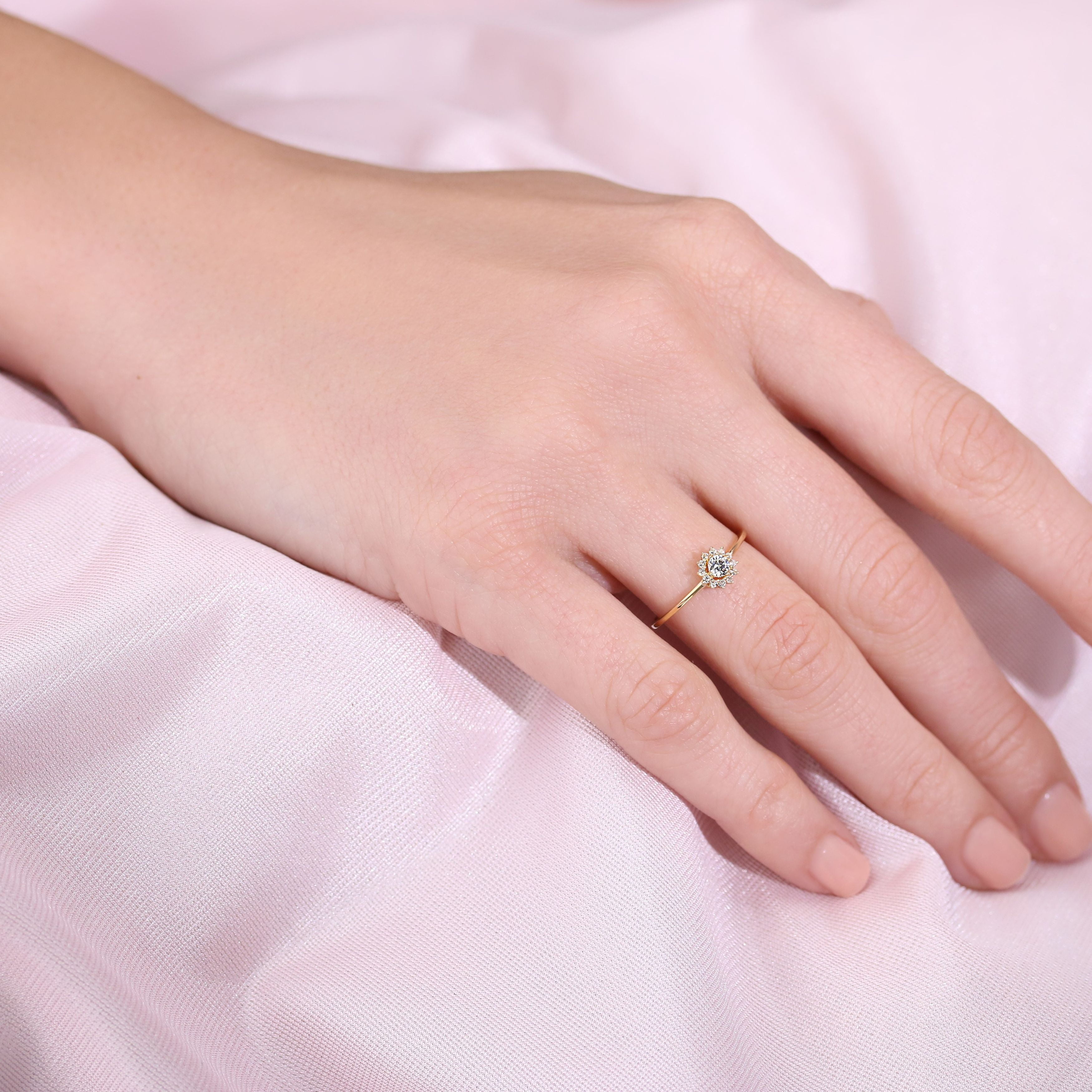 Tilo Jewelry 10K Yellow Gold Dainty Halo Flower Ring with Cubic Zirconia CZ Stones | Size 8 | Women & Unisex