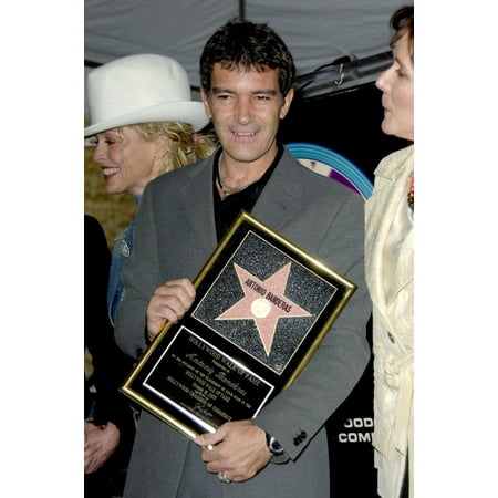 Sharon Stone Antonio Banderas At The Induction Ceremony For Star On The Hollywood Walk Of Fame For Antonio Banderas Hollywood Los Angeles Ca October 18 2005 Photo By Michael GermanaEverett