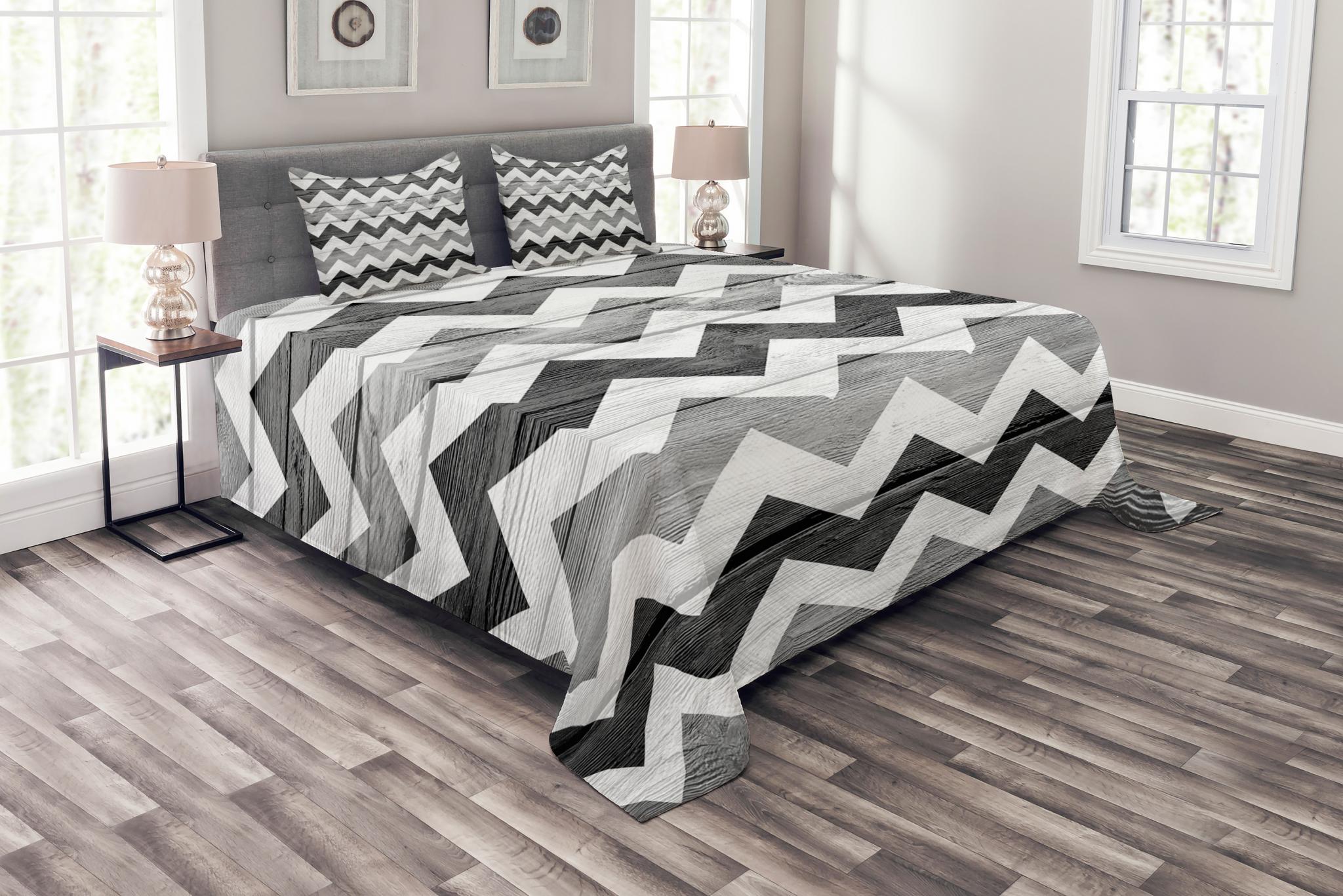 Chevron Bedspread Set Queen Size, Zig Zag Lines Pattern On Wooden