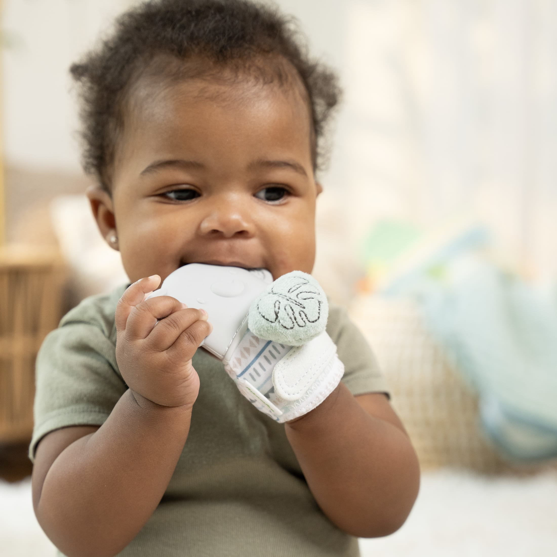 Ingenuity Teething Mitt & Rattle, For Ages 3 Months & Up -  Van
