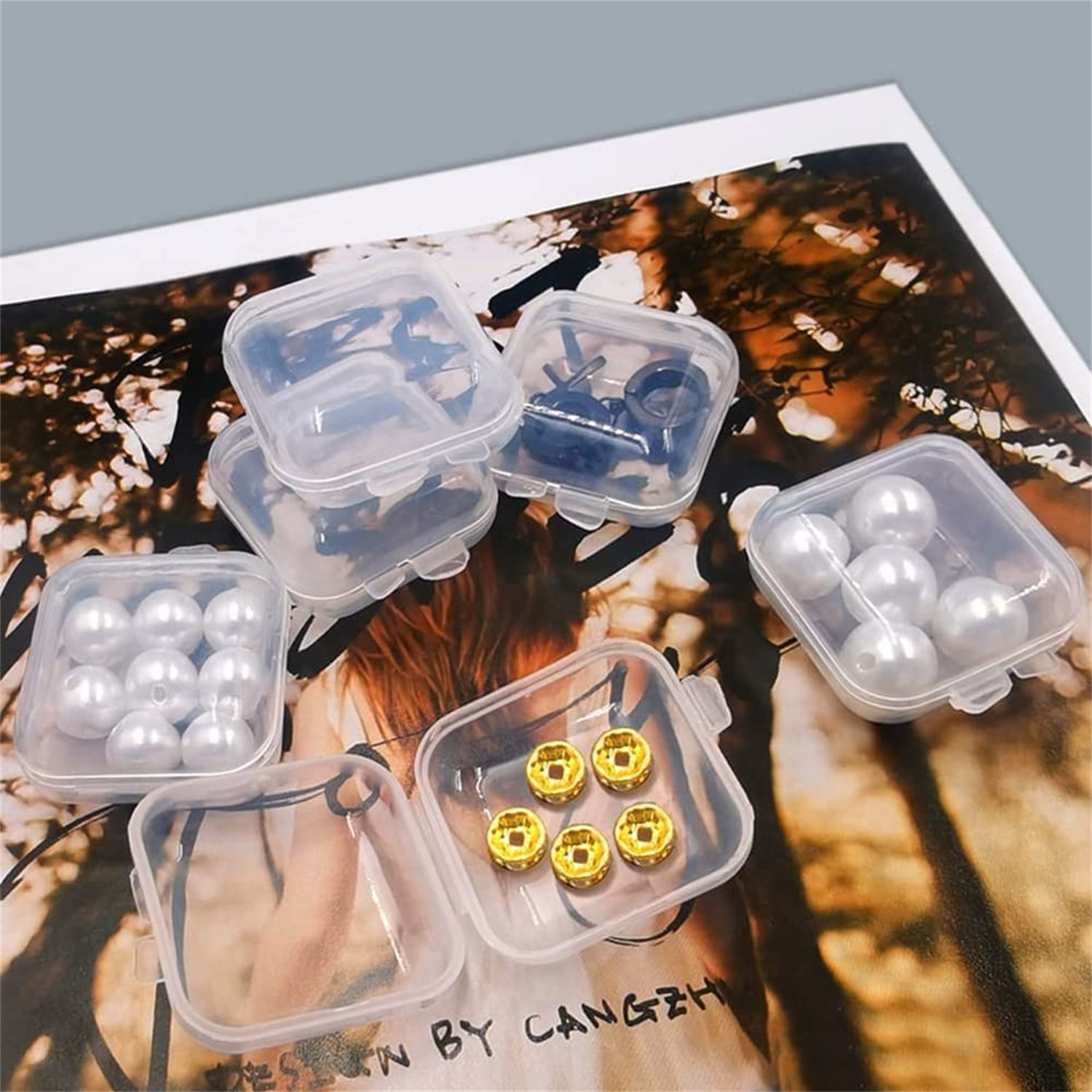 50 Pcs Clear Small Plastic Storage Containers Anti Oxidation Transparent  Jewelry Holder for Item Craft, Beads, Pills, Ear Studs, Necklaces,Rings,  Case (1.37 x 1.37 0.7 Inches) 