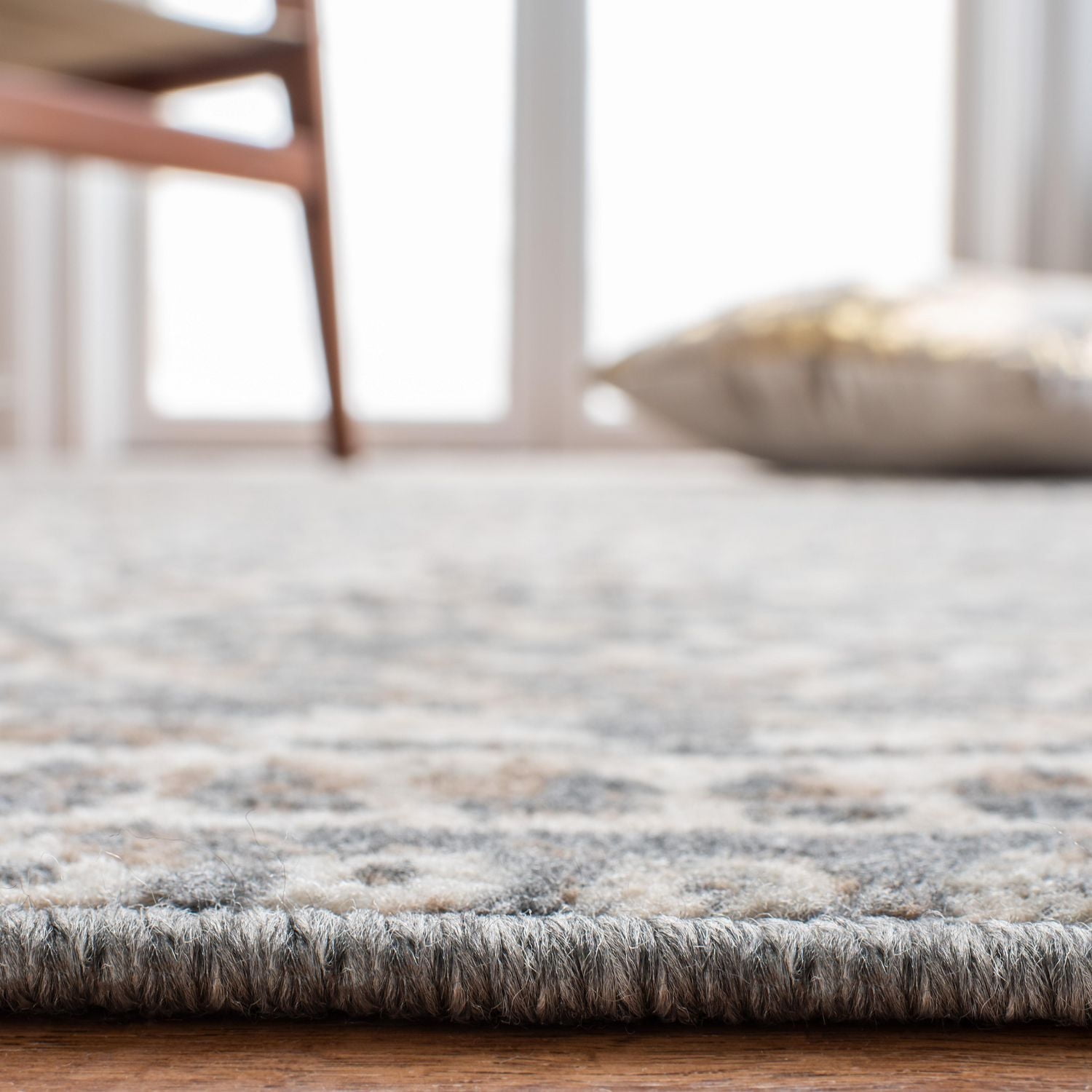 Safavieh Pyramid Anastasia Tapis Géométrique