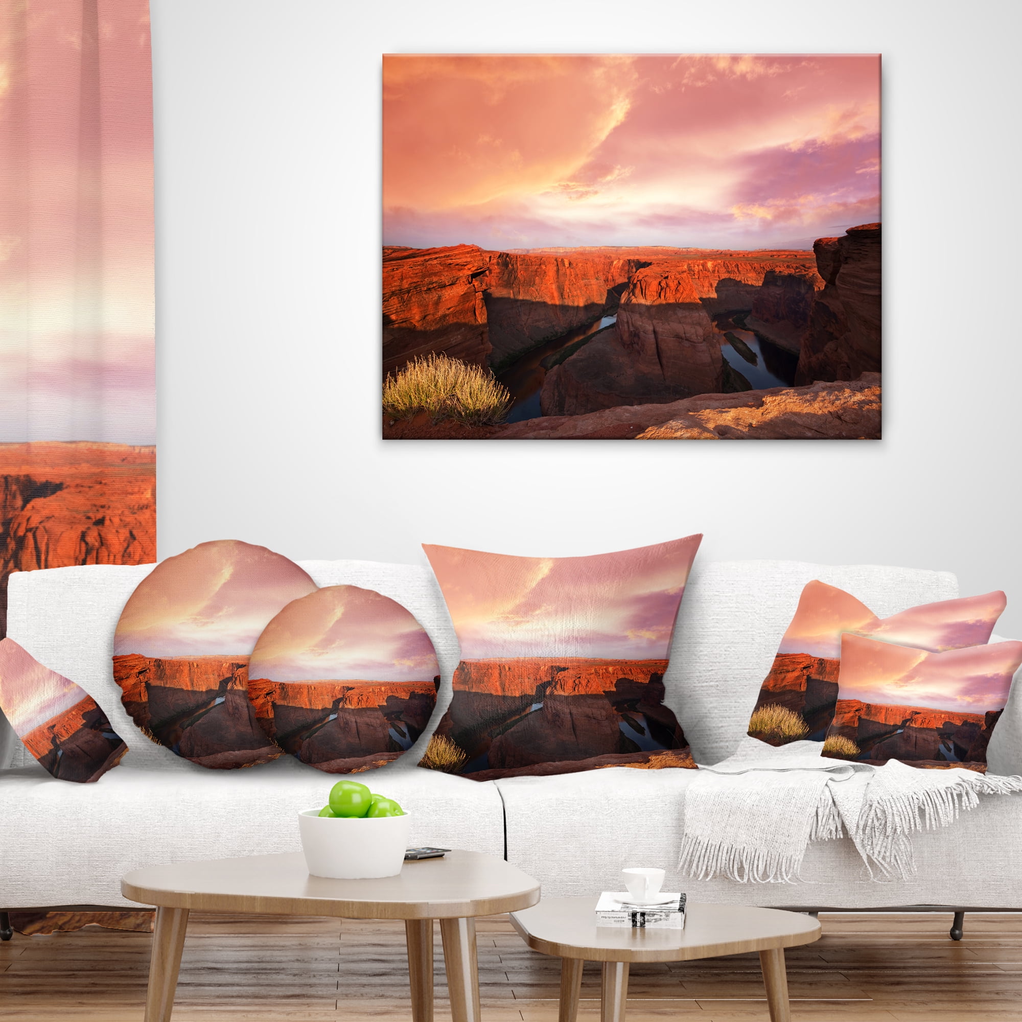 Designart Horse Shoe Bend under Cloudy Sky - Landscape Printed Throw Pillow - 18x18