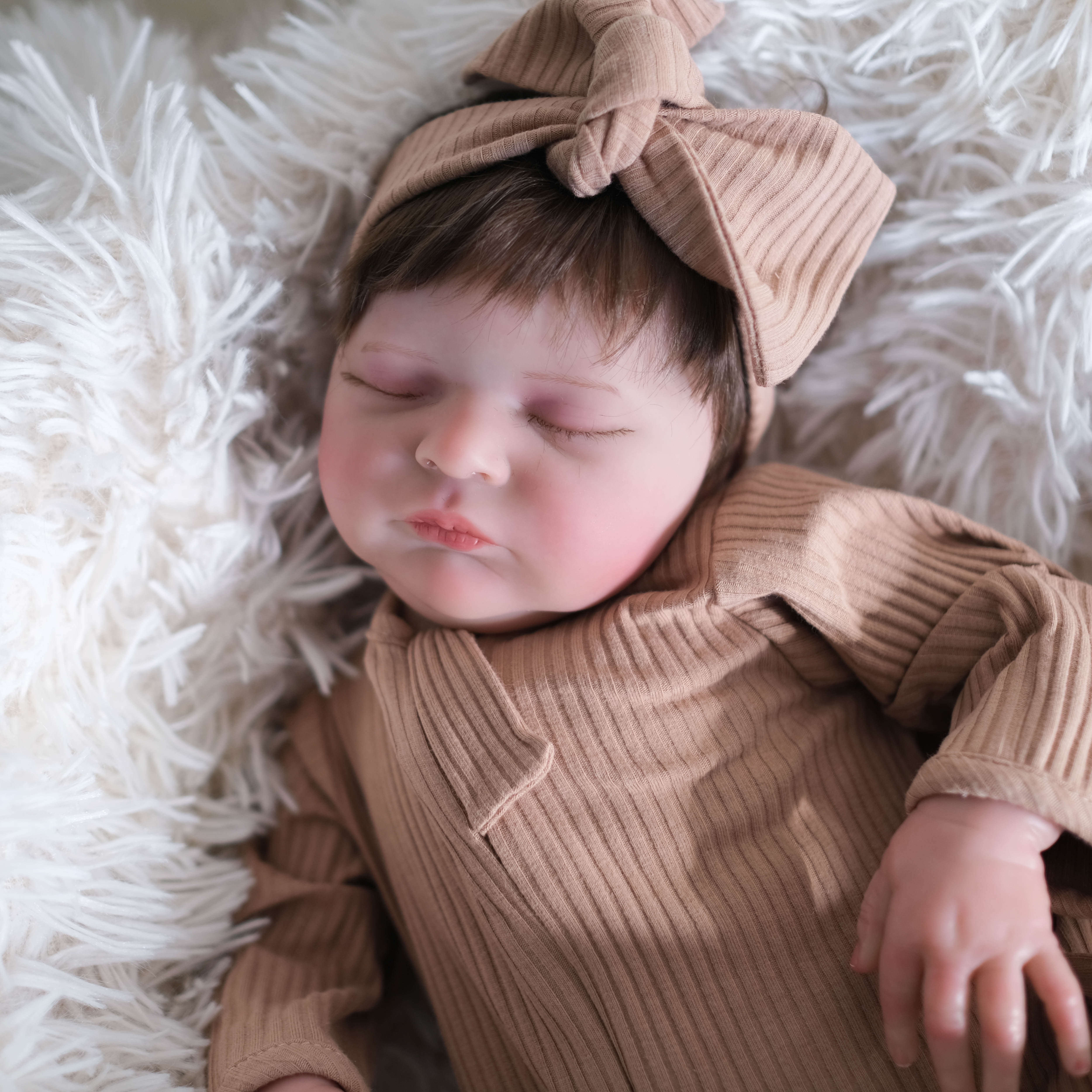 Reborn Baby Dolls 19 inch Lifelike Newborn Baby Real Live Baby Dolls,Cloth Body Vinyl Limbs with Dolls & Accessories for Age 3 and Up