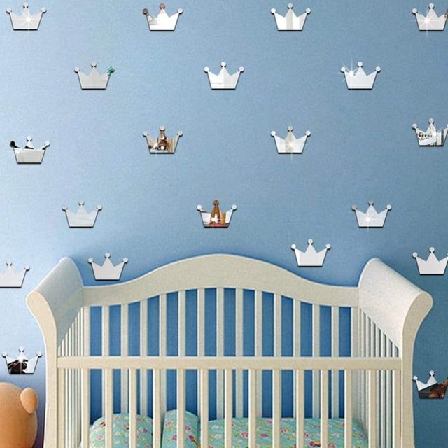 Pegatinas de pared glamurosas para dormitorios y salas de estar: agregue elegancia con este fondo decorativo con corona plateada