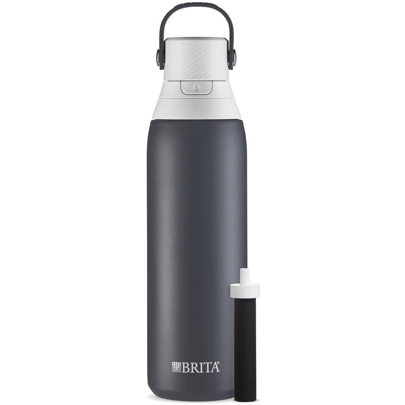 Bouteille d'eau filtrée isolée Brita avec paille, Guadeloupe