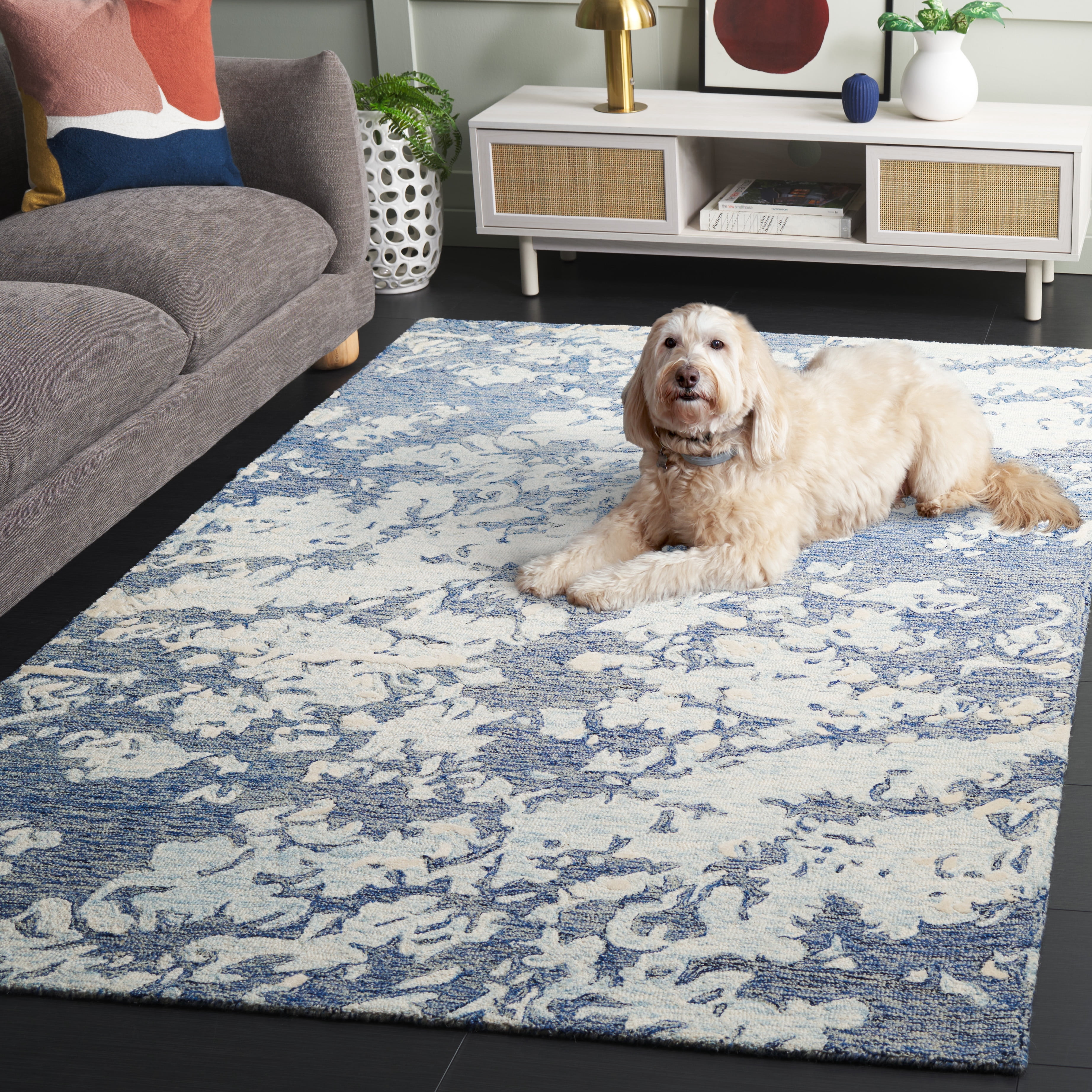 SAFAVIEH Pine Jalen Oriental Area Rug, Blue/Ivory, 6' x 9'