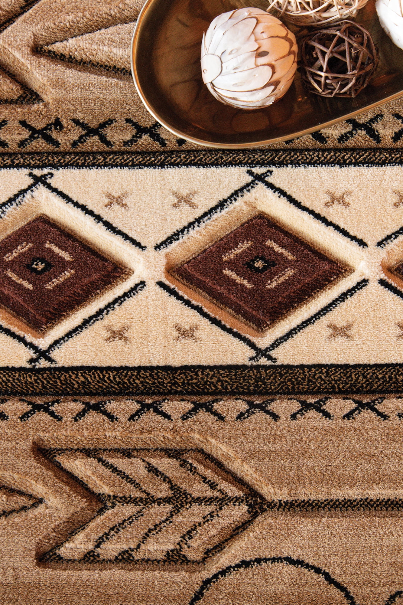 United Weavers of America Lodge Animal Print Loomed Area Rug, 1.83' x 2.67'