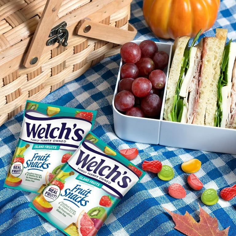 Welch's, Fruit Snacks, 0.8 oz Pack of 40, Fruit Punch & Island