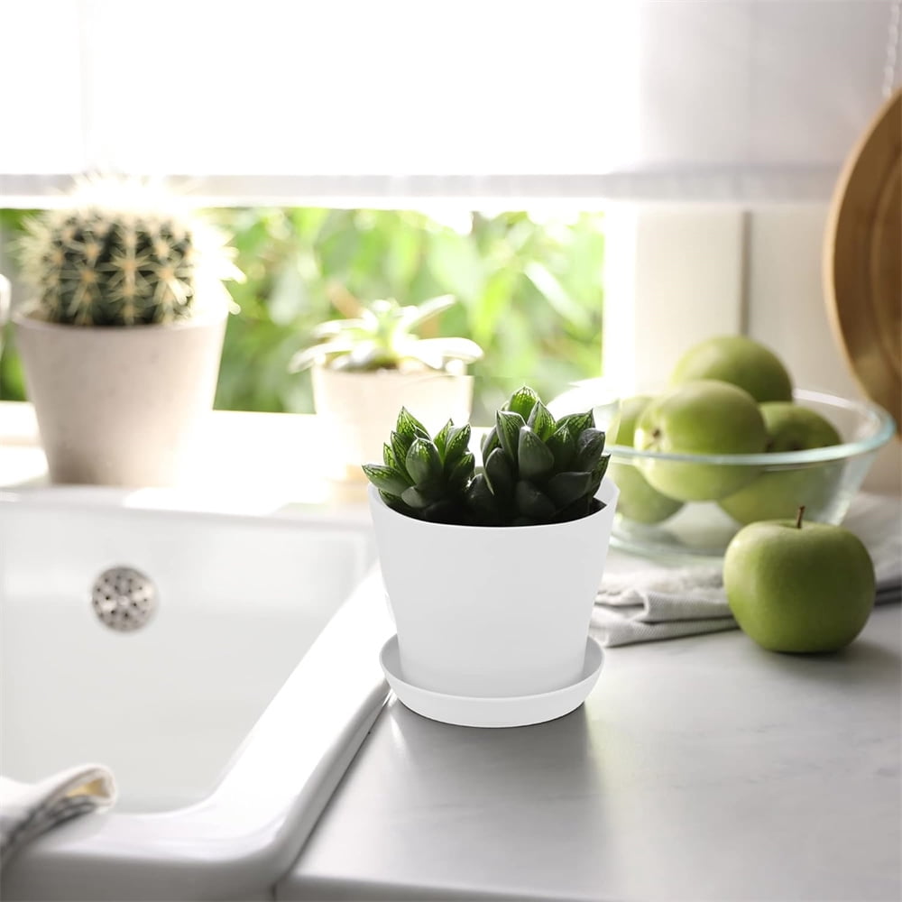 5.5Inch Seedling Pots,White Nursery Pots,Plastic Planters with Drainage Hole and Tray,Decorative Gardening Pots,Modern Flower Planters,for Small Indoor Outdoor Plants 8Pcs