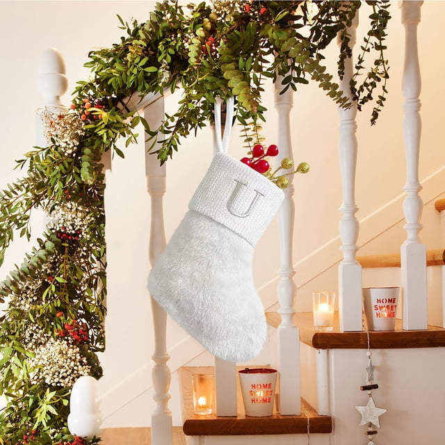 Xihbxyly Media Navideña con Letras Bordadas Personalizadas, Elegante Diseño de Seda Blanca Brillante, Ideal para Decorar El Árbol o La Repisa de La Chimenea, Ideal Como Regalo Navideño, 23 Cm de Larg