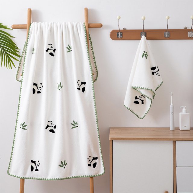 Toalla de baño bordada Pandas | Toalla grande gruesa de vellón de coral | Poliéster afelpado suave de rápida absorción | Secado rápido | Lindo diseño de panda para adultos y niños | 55,1 x 27,5