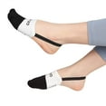 thumbnail image 4 of Calcetines de Yoga con tirantes, medias medias invisibles con tirantes en la espalda, calcetines de baile antideslizantes transpirables absorbentes del sudor con parte inferior de Gel, 4 of 8