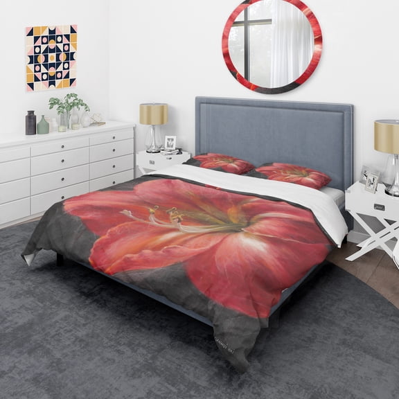 Designart 'Vivid Red Lily III' Shabby Duvet Cover Set
