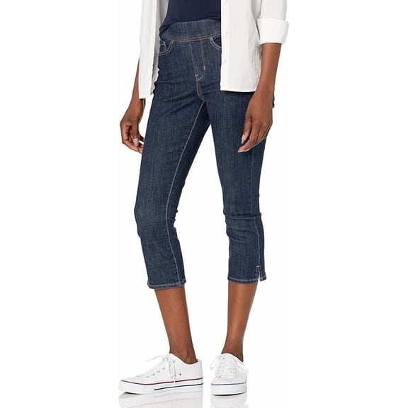 Levi Strauss Signature Gold Women's Totally Shaping Pull on Capri