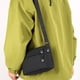 thumbnail image 3 of Bolsa Crossbody Pequeña Bolsa Crossbody para Hombres Bolsa de Pecho de Material Impermeable Bolsa de Hombro Casual Deportiva Al Aire Libre Bolsa de Mensajero Pequeña, 3 of 6