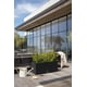 thumbnail image 4 of Maceta Veradek Block Series, caja larga, grande, para interiores y exteriores, 4 of 9