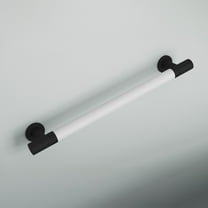 Auvergne 24" Grab Bar in Matte Black