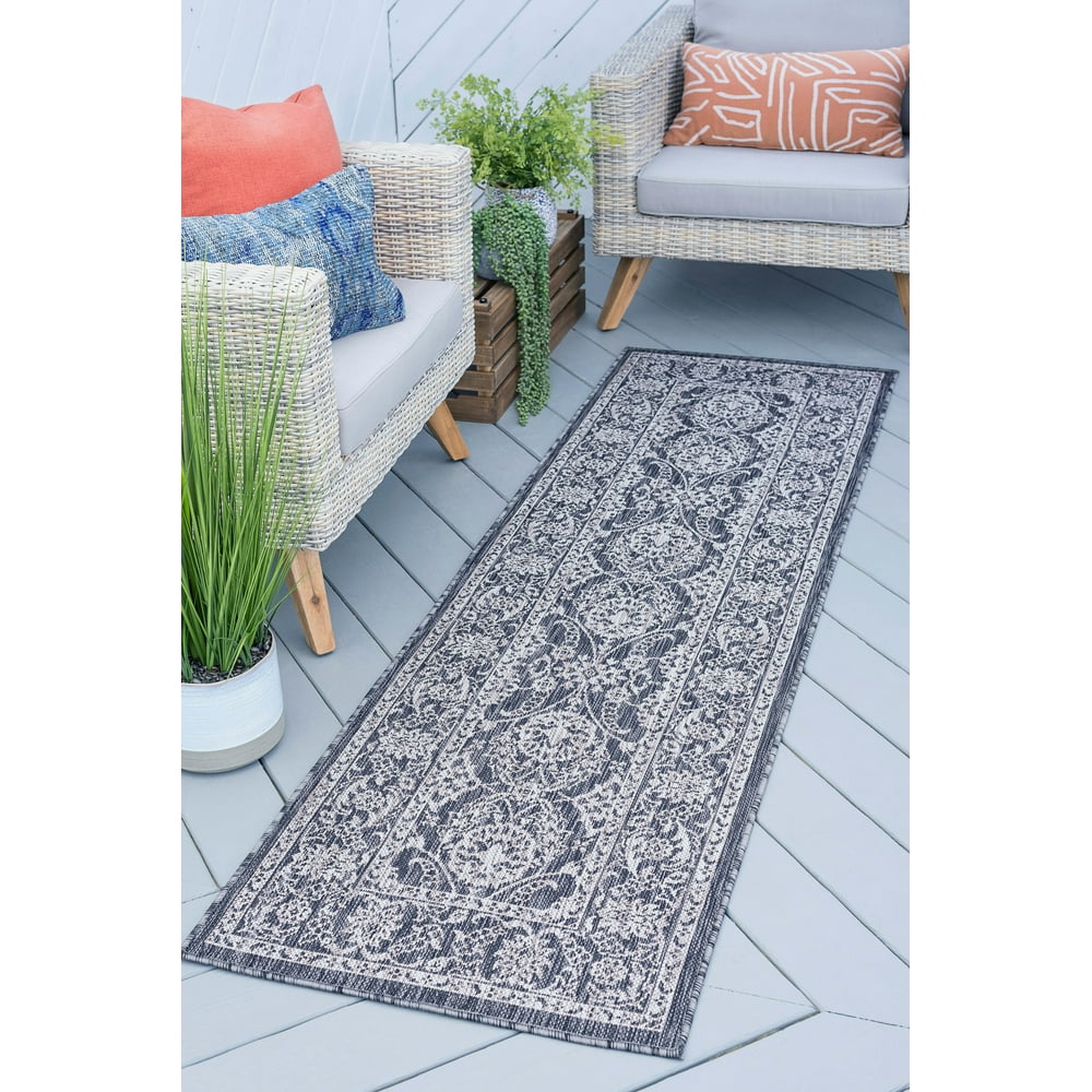 Bliss Rugs Malia Traditional Indoor/Outdoor Runner Rug