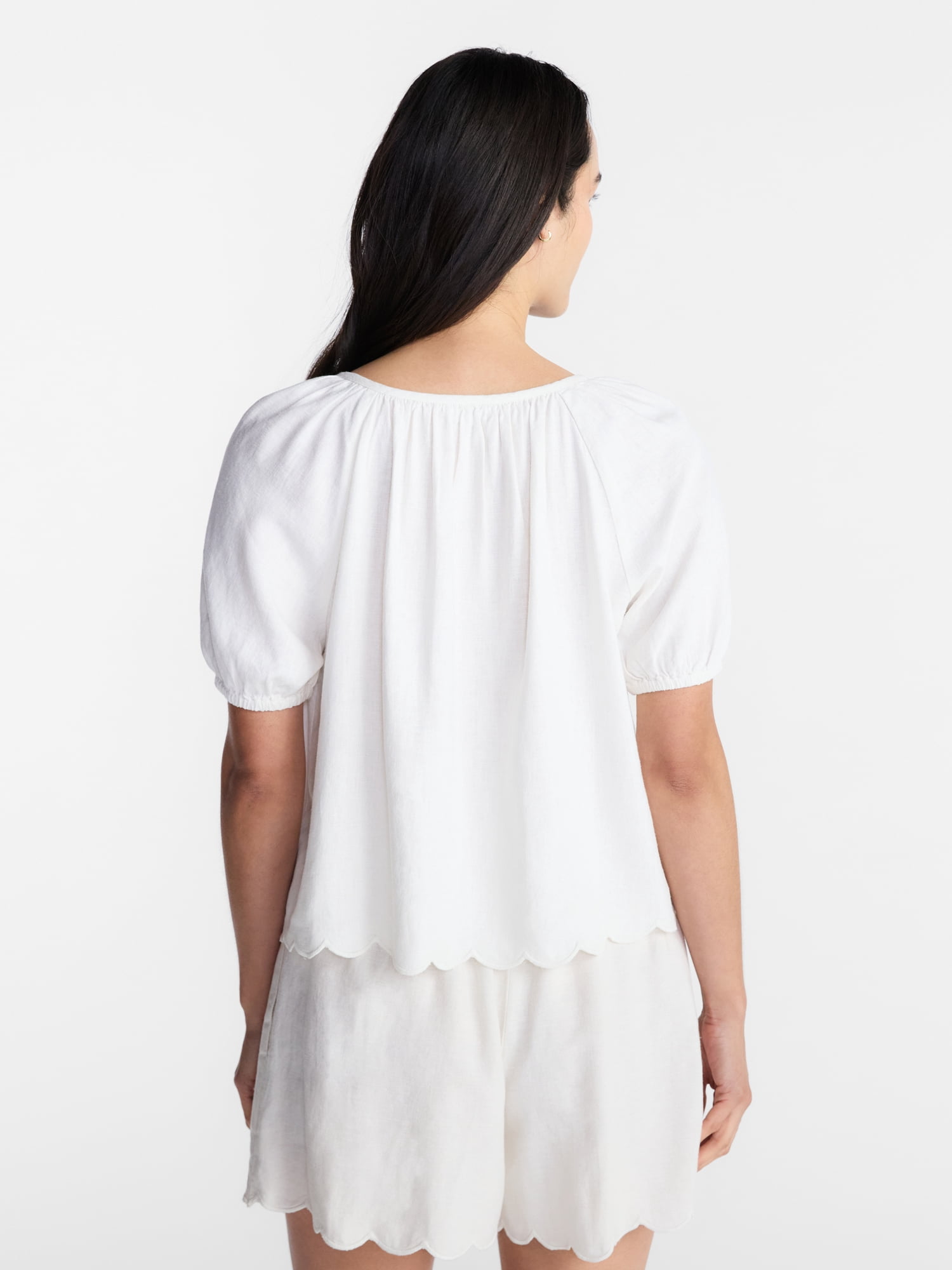 Time and Tru Women's Linen Blend Blouse with Scalloped Hem, Sizes XS-XXXL