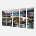 thumbnail image 2 of Mountain Creek Fluide dans le Lac - Grande Impression sur Toile, 2 of 3