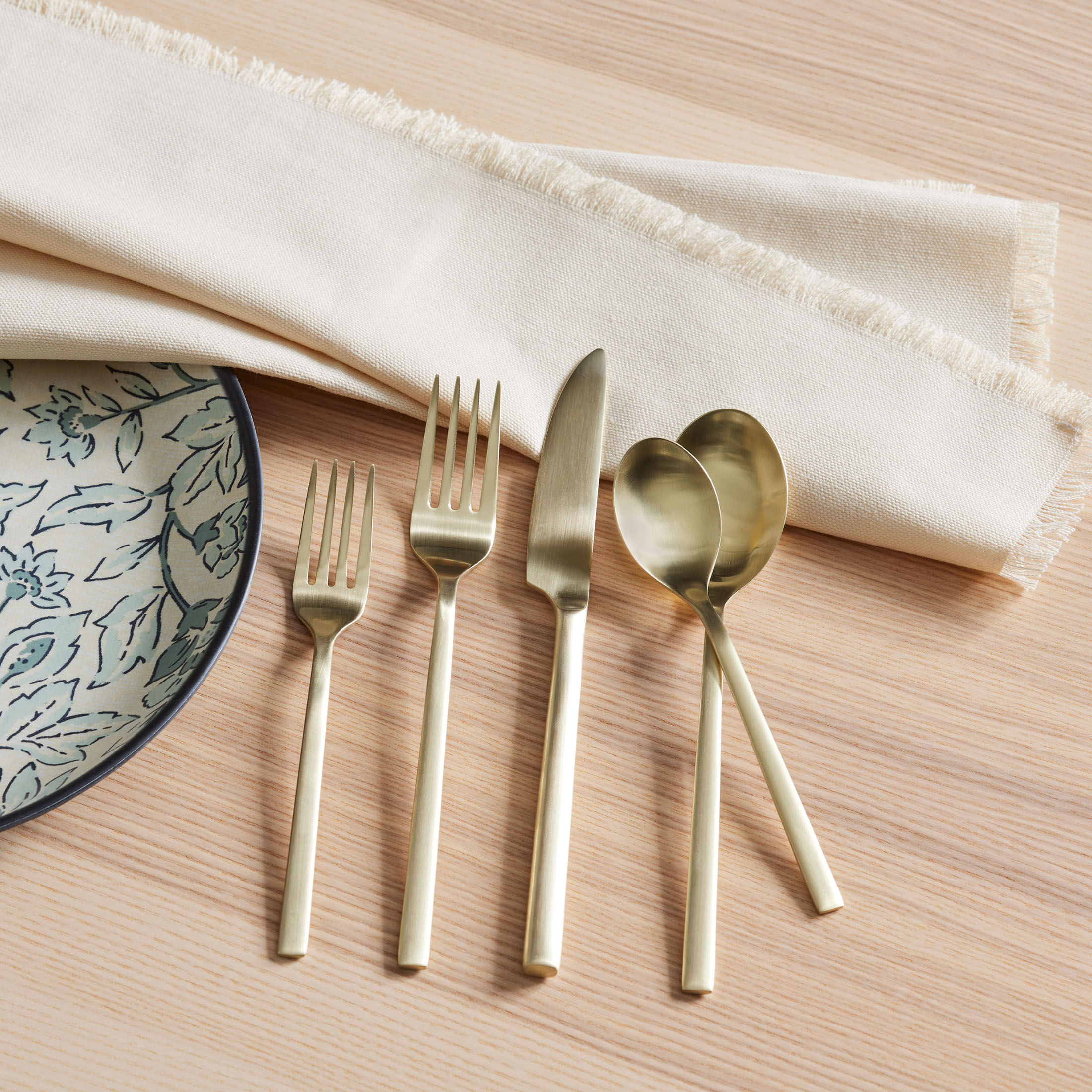 Better Homes & Gardens Holden 20-Piece Gold Flatware Set photo 4