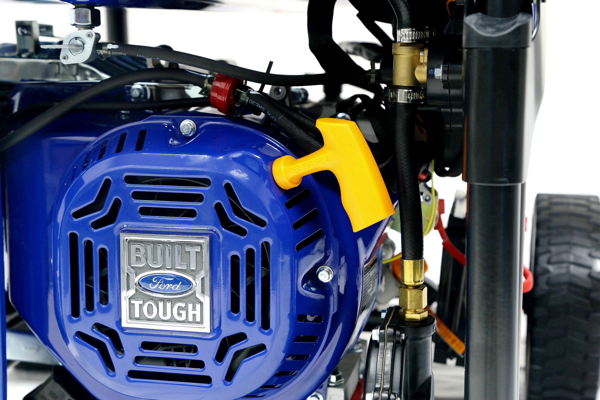 Ford 11,050-Watt Dual Fuel Portable Generator - CARB Compliant