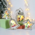 thumbnail image 1 of ER Decoraciones navideñas Árbol de Navidad de madera luminoso pequeño Caja de regalo de Navidad Decoraciones colgantes El tamaño del diseño de la escena es diferente. oso de fresa Electrónica, 1 of 5