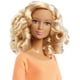 thumbnail image 5 of Muñeca Barbie Made to Move con top naranja, 5 of 6