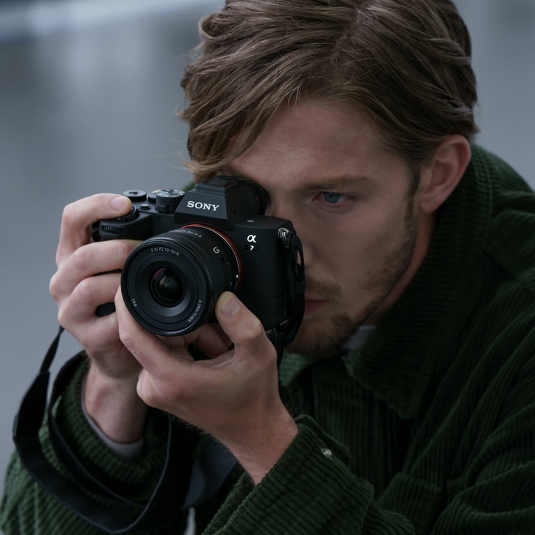 Sony E PZ 10-20mm F4 G APS-C Wide-Angle Power Zoom G Lens Sony E PZ 10-20mm F4 G APS-C Wide-Angle Power Zoom G Lens