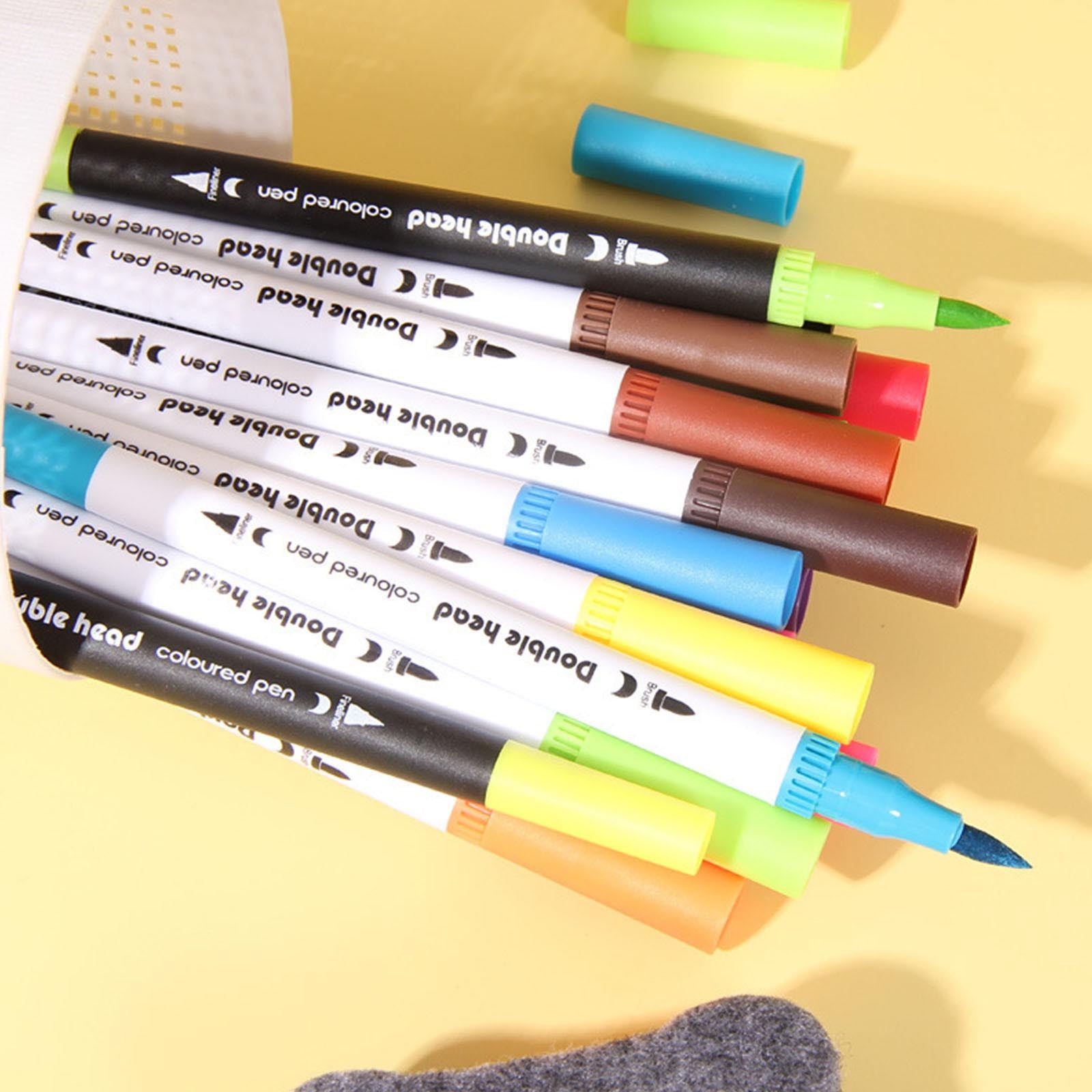 Yhmxh 80 Colors Double Line Outline Art Markers Pens, Dual Tip with Fine Tip and Brush Tip Pens for Stone, Outline Highlighter Markers Self-outline Metallic Markers for DIY Crafts Art Supplies Kit