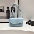 thumbnail image 2 of Bolso pequeño de alta gama para mujer, nueva colección de otoño 2025, popular, versátil, bandolera, moda minimalista, bolso pequeño de hombro o axila., 2 of 8