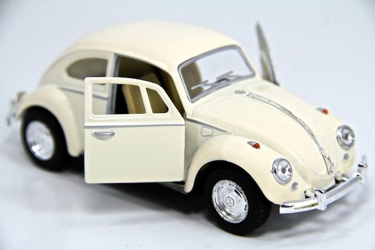 approx. 6.35 cm Solid Pastel 12 Paquete de 1967 VW Volkswagen Escarabajo Diecast Car 1:64 Kinsmart 2.5 in 