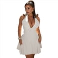 thumbnail image 1 of Vestido Corto Ajustado Sin Mangas con Cuello Halter, Solapa y Espalda Descubierta para Mujer, Plisado, con Botones Al Frente y Corte en A. S, 1 of 8