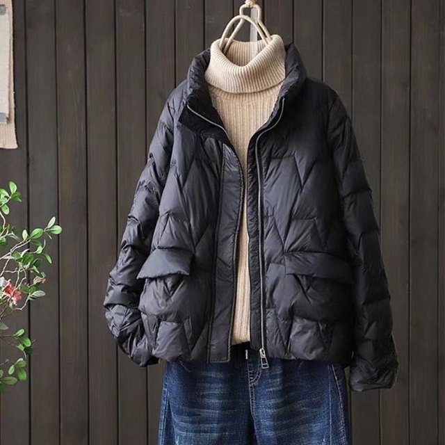 Chaqueta corta ligera de plumón de pato blanco para mujer, chaqueta holgada a la moda, chaqueta en V completa a juego para hombres pequeños
